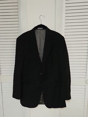 Oscar De La Renta Men's Black Classic Two-Button Wool Blazer
